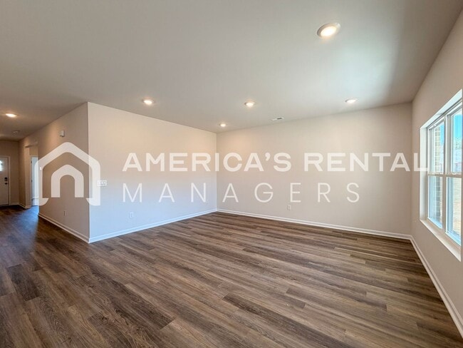 Building Photo - New Construction Home for Rent!