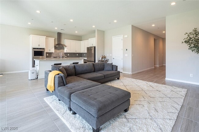 Building Photo - 832 Canonbury St