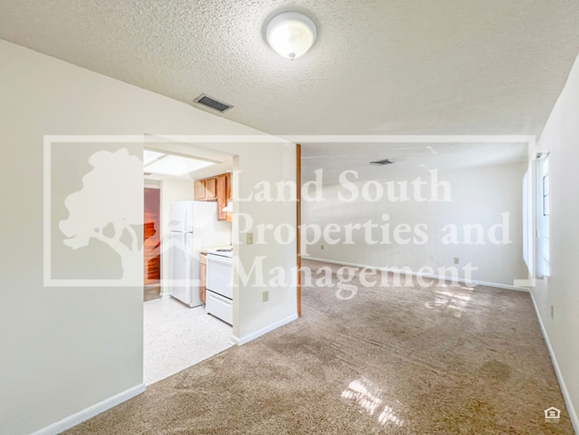 Building Photo - 3016 Skipper Pl