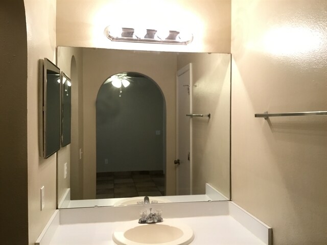 Building Photo - 10122 Richardson Ct