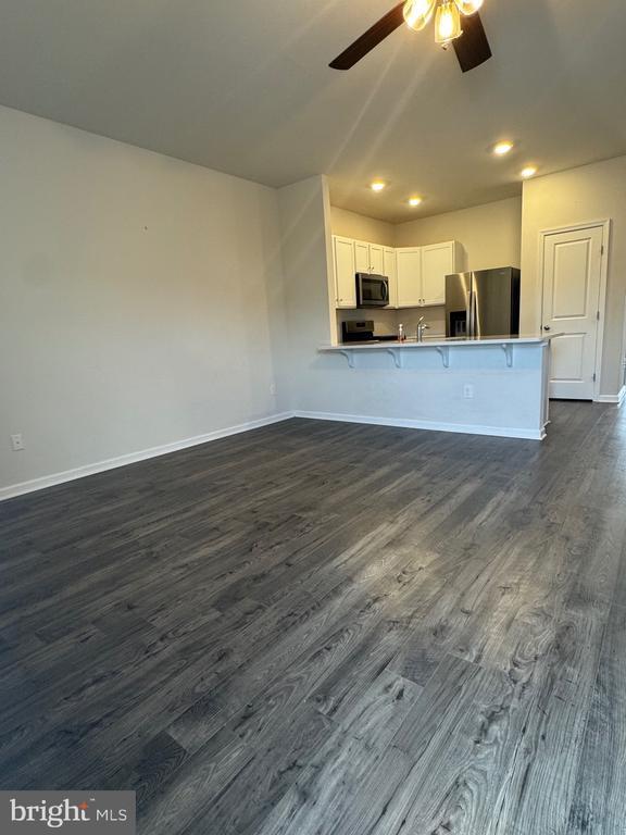 Building Photo - 61 Arlotta St