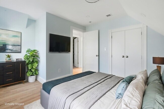 Building Photo - 23 Gay Head St