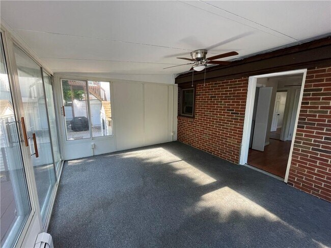 Building Photo - 1041 Atwood Ave