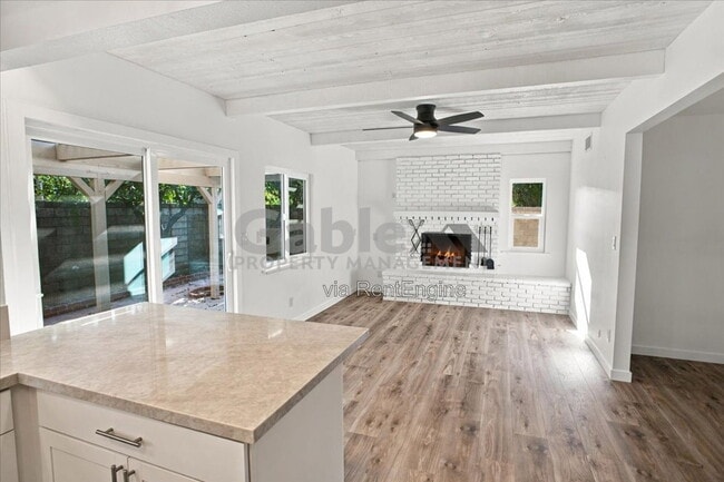 Building Photo - 25753 Rana Dr