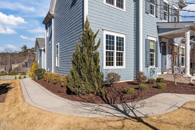 Building Photo - 1420 Briar Chapel Pkwy