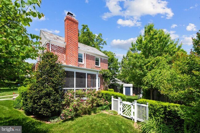 Building Photo - 5209 Nahant St