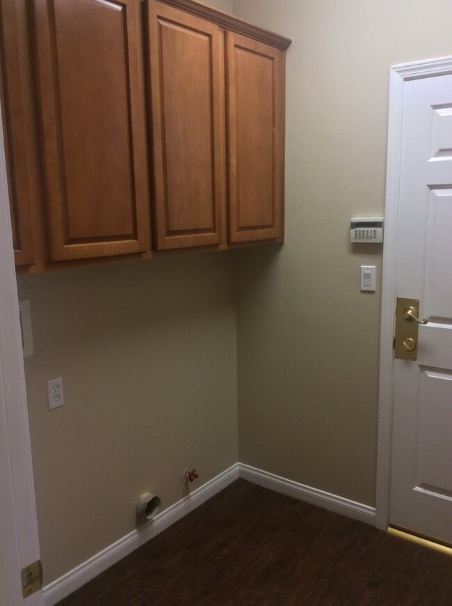 Building Photo - 11405 Braemar Ln