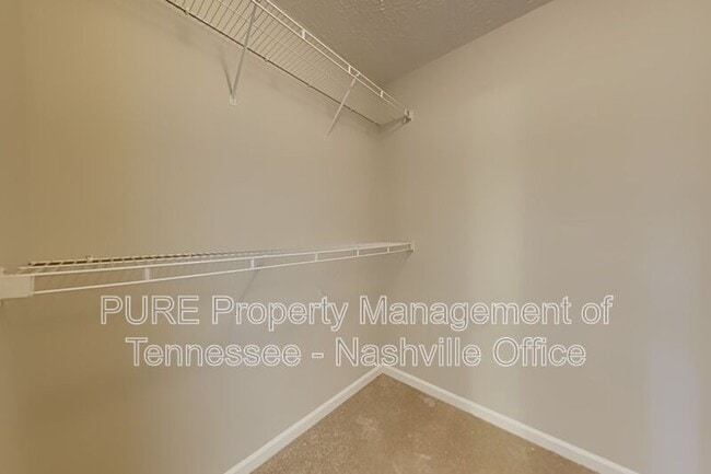 Building Photo - 2120 Lebanon Pike