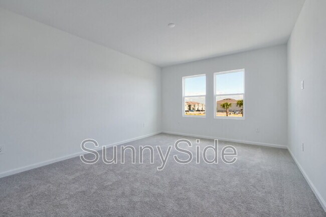 Building Photo - 2939 Maloof Dr
