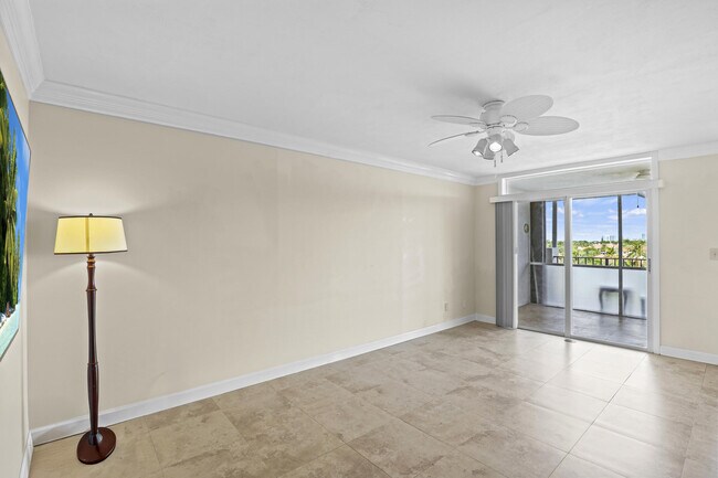 Building Photo - 109 Paradise Harbour Blvd