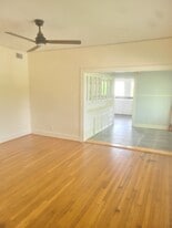 Building Photo - 4703 Chenevert St