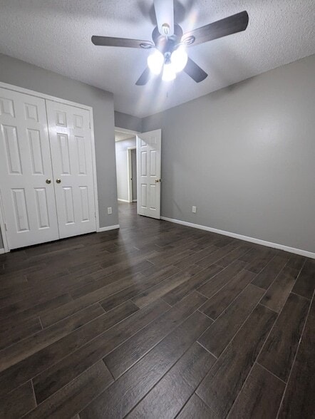 Building Photo - 827 Coral Tree Pl