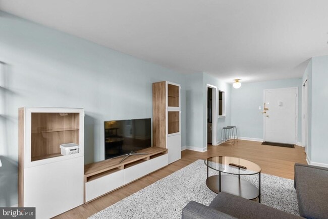 Building Photo - 2401 H St NW