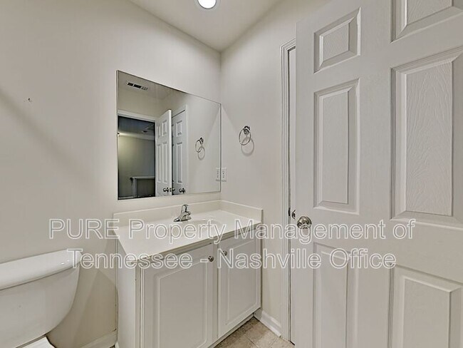 Building Photo - 418 Lazy Creek Ln