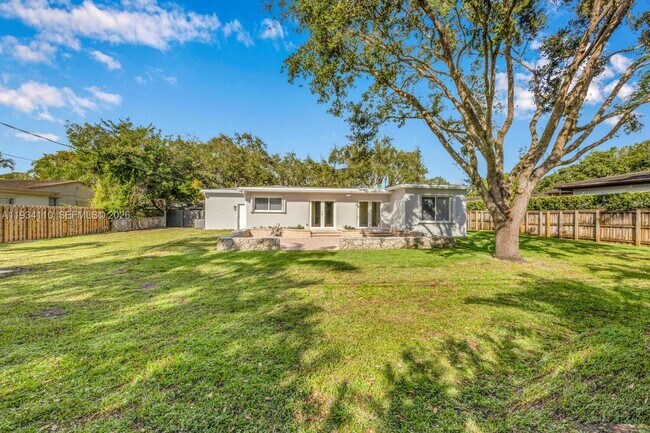 Building Photo - 6110 SW 79th St