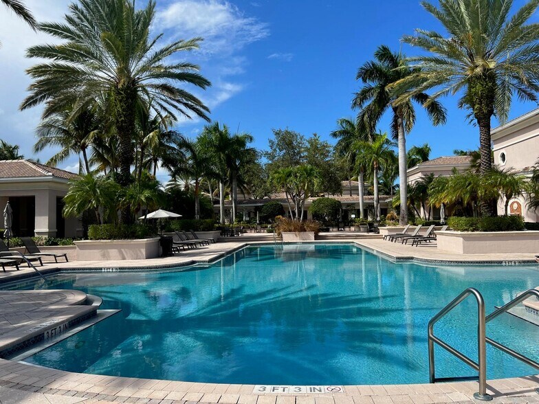 Building Photo - 2808 Amalei Dr