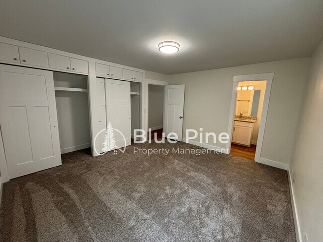 Building Photo - 351 Yale Ave