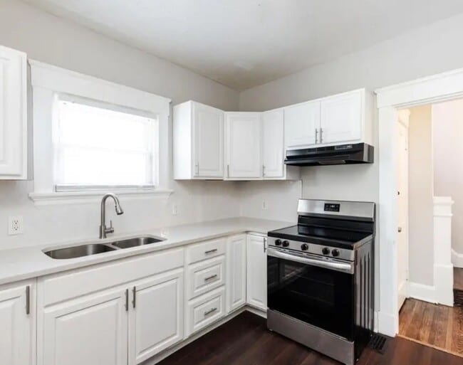 Building Photo - 2556 Williams Ave