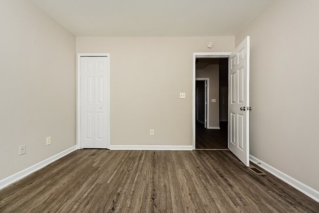 Building Photo - 7022 S Nottingham Rd