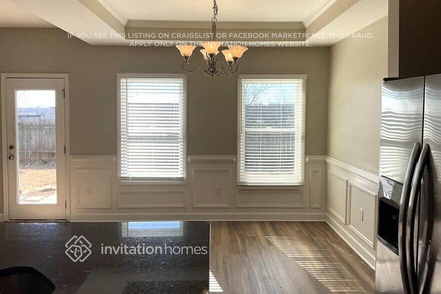 Building Photo - 5253 Monarch Dr