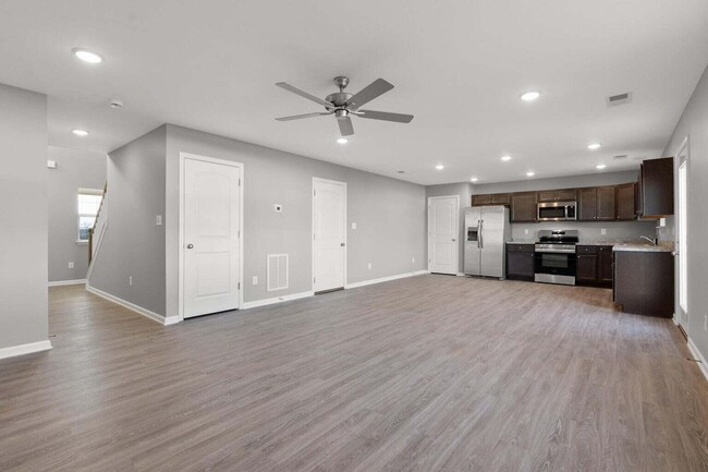 Building Photo - 8093 Driftwood Lp