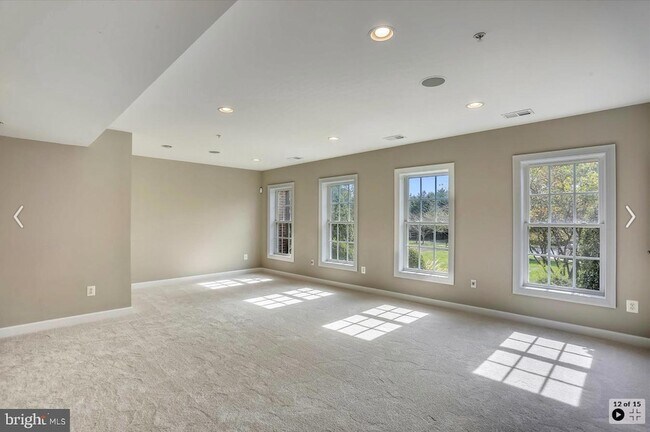 Building Photo - 189 Norwich Ln