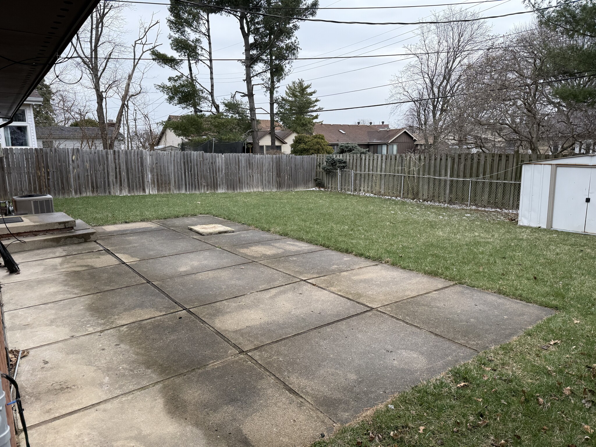 Building Photo - 2225 Yount St