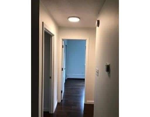 Building Photo - 3 Lancelot Court