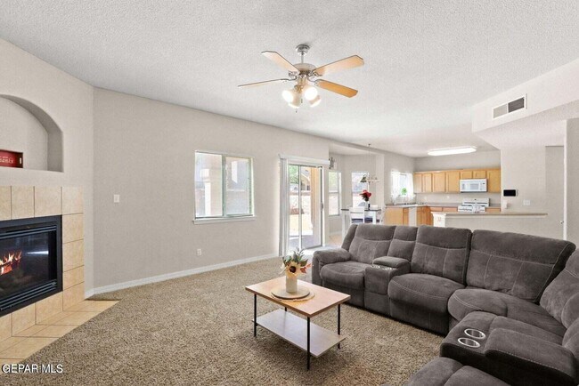 Building Photo - 3621 Tierra Bahia Dr