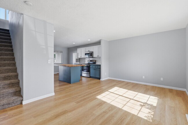 Building Photo - 7610 S Dour St