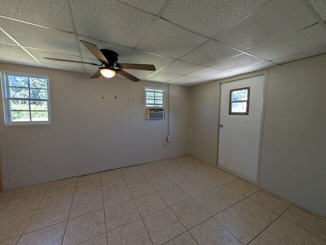 Building Photo - 18911 Panther Ps