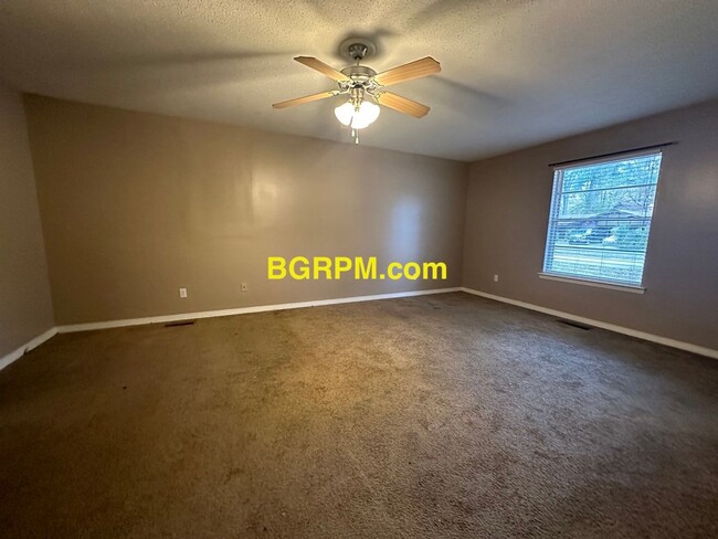 Building Photo - 3 BD, 2 BA, Home in Jacksonville