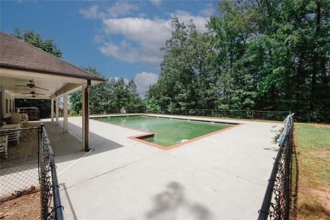 Building Photo - 10162 Benton Woods Dr