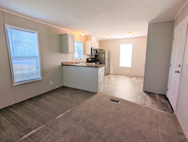 Building Photo - 110 Idaho