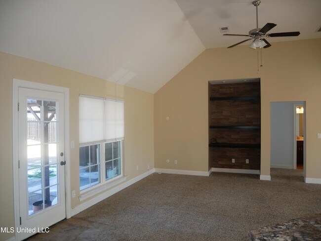 Building Photo - 4579 Spike Ln