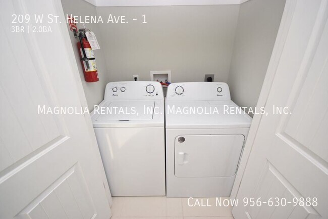 Building Photo - 209 W St Helena Ave