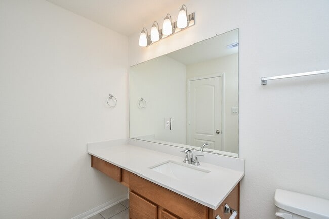 Building Photo - 8138 Leisure Pt Dr