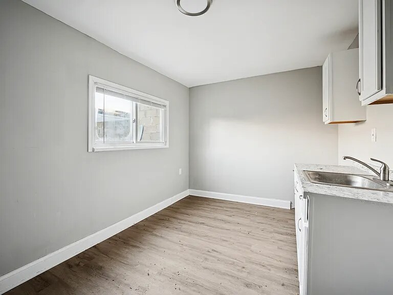 Building Photo - 3014 Rosehill St