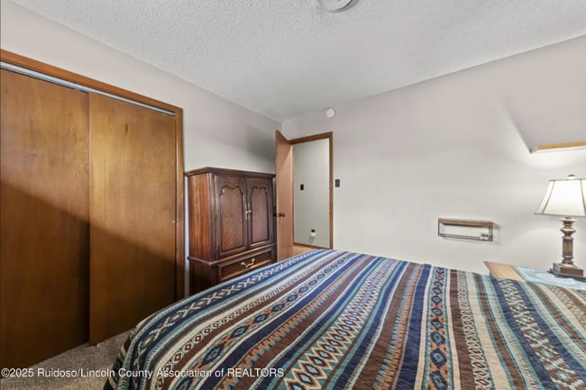 Building Photo - 119 Chaparral Dr