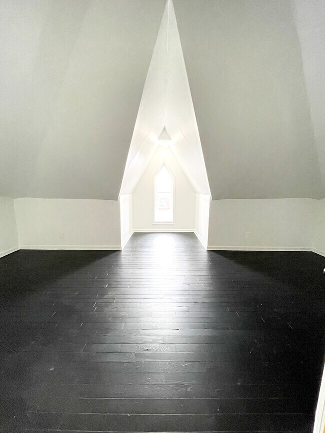 Building Photo - 25 E Baltimore St