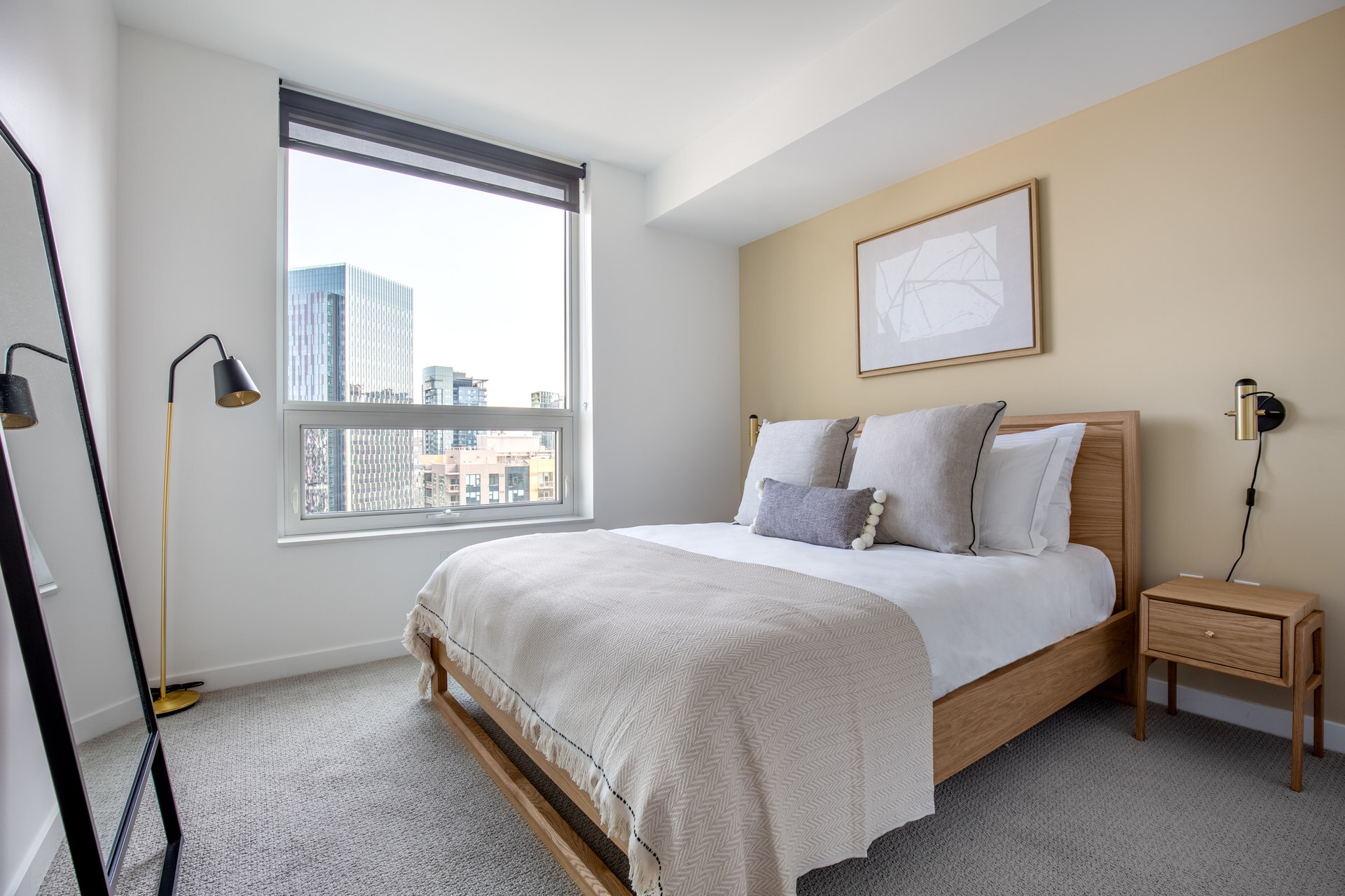 Building Photo - 362 Bellevue Way NE