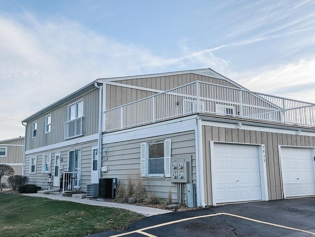 Primary Photo - 7935 163rd Ct