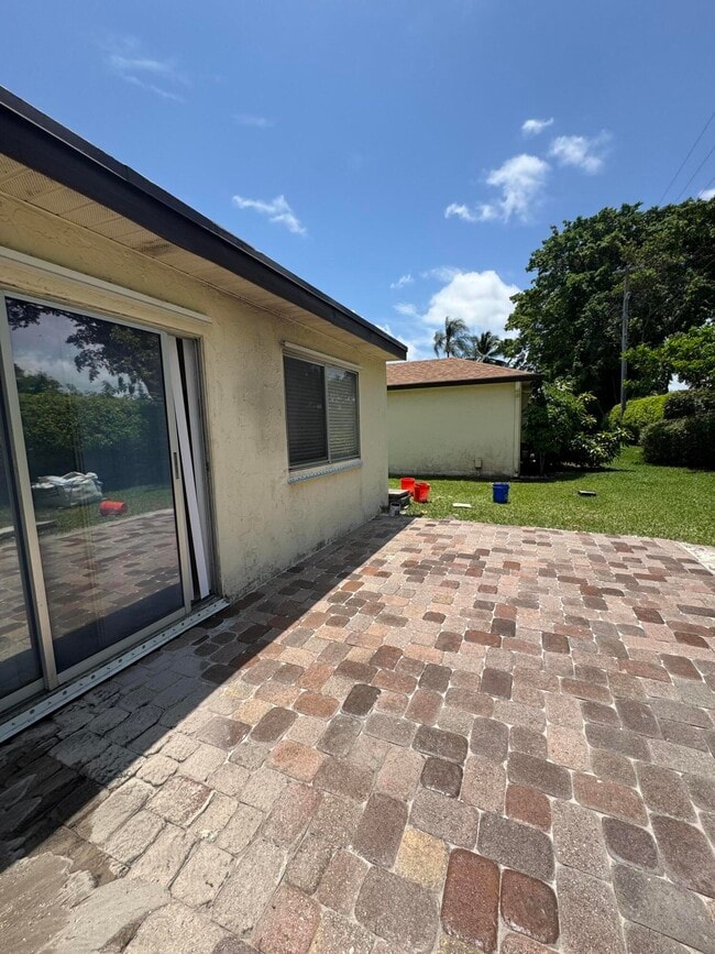 Building Photo - 20844 Concord Green Dr W