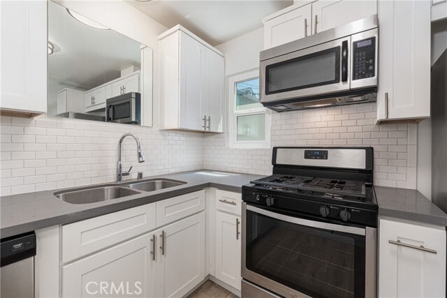 Building Photo - 2703 Curtis Ave