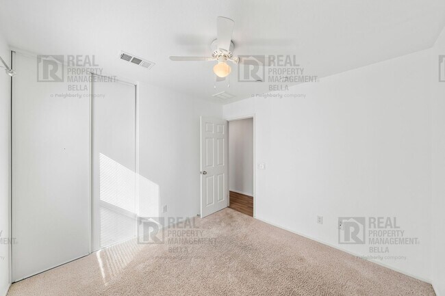 Building Photo - Spacious 4-Bed, 2-Bath Open-Concept Home i...