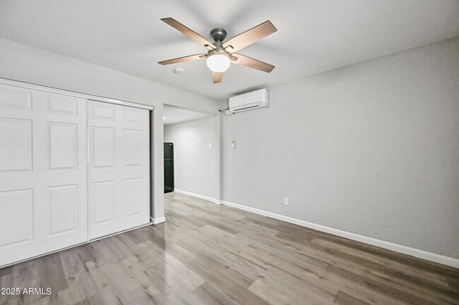 Building Photo - 3025 N 32nd St