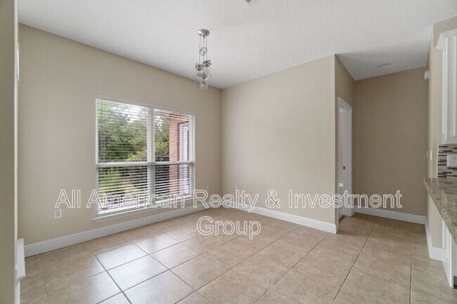 Building Photo - 4301 Hidden Lakes Dr
