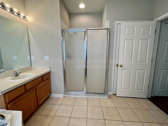 Building Photo - 342 Fern Lake Dr