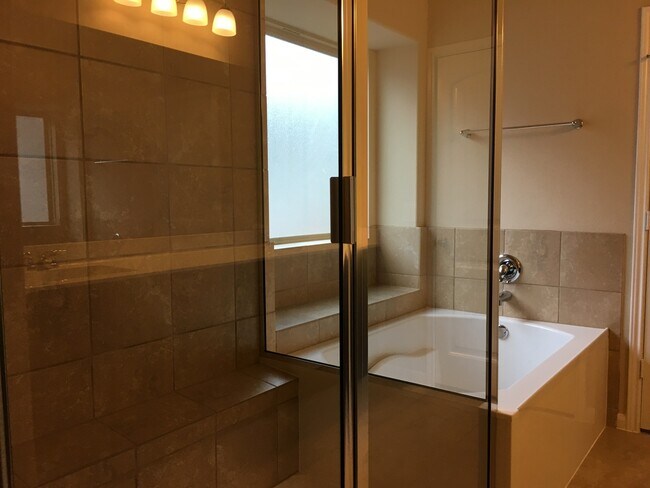 Building Photo - BEAUTIFUL 3/2 WITH OFFICE IN LEANDER'S HAZELWOOD