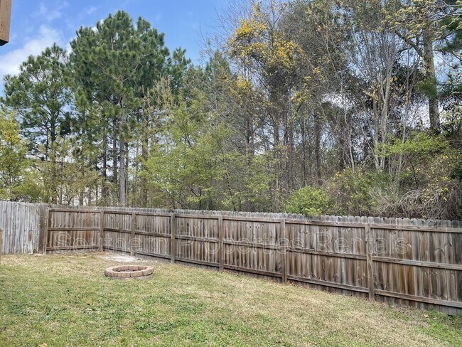 Building Photo - 42 Expedition Dr